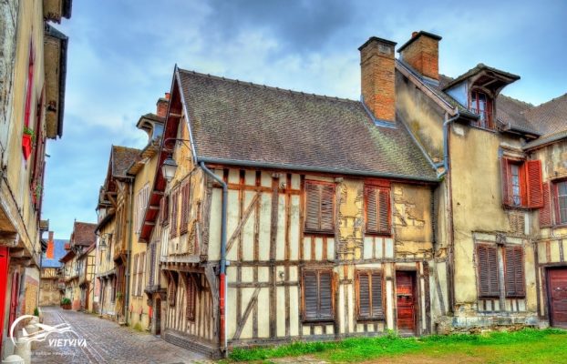 Khu vưc phố cổ Troyes