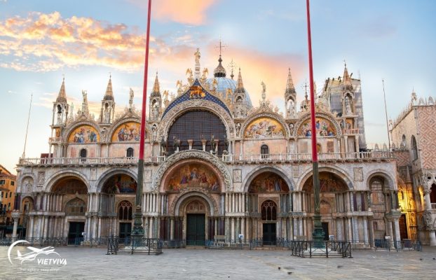 Vương cung thánh đường thánh Mark - Venice